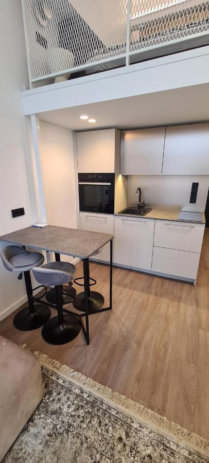 Stay In Kaunas & Radio City - Free Parking Extérieur photo