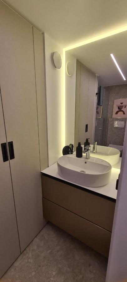 Stay In Kaunas & Radio City - Free Parking Extérieur photo